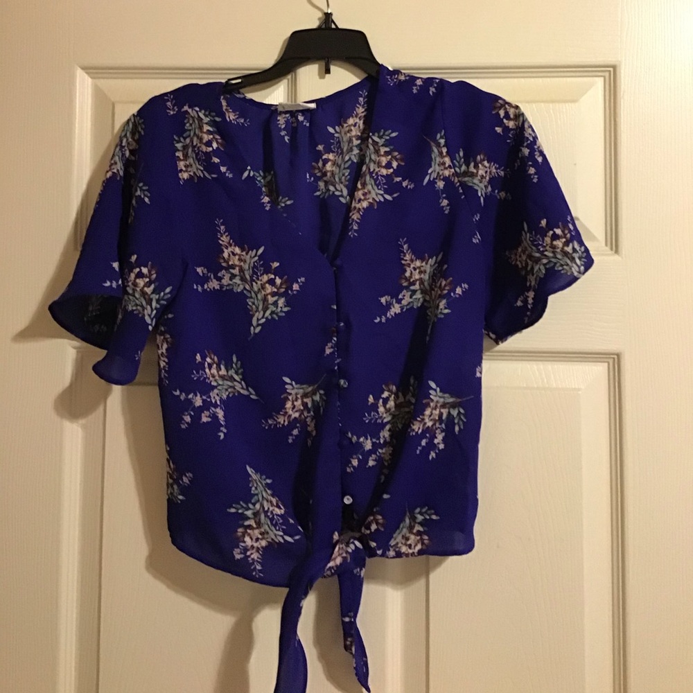Blue floral print tie shirt